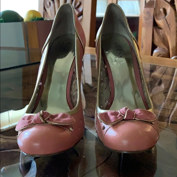 Pink heels - Picture 2 of 3